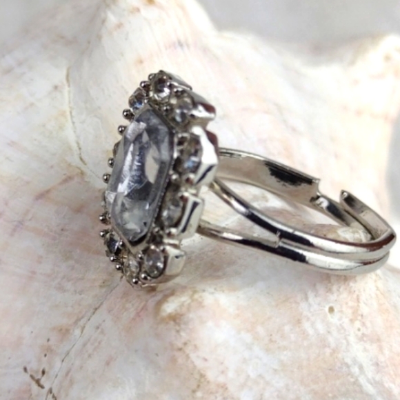 ❤️BUNDLE ONLY❤️ Silver Tone Rhinestone Adjustable Ring - Picture 3 of 10